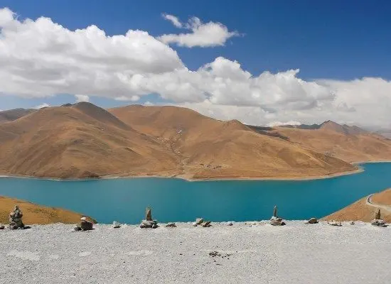 بحيرة يامدروك (Yamdrok)، التبت